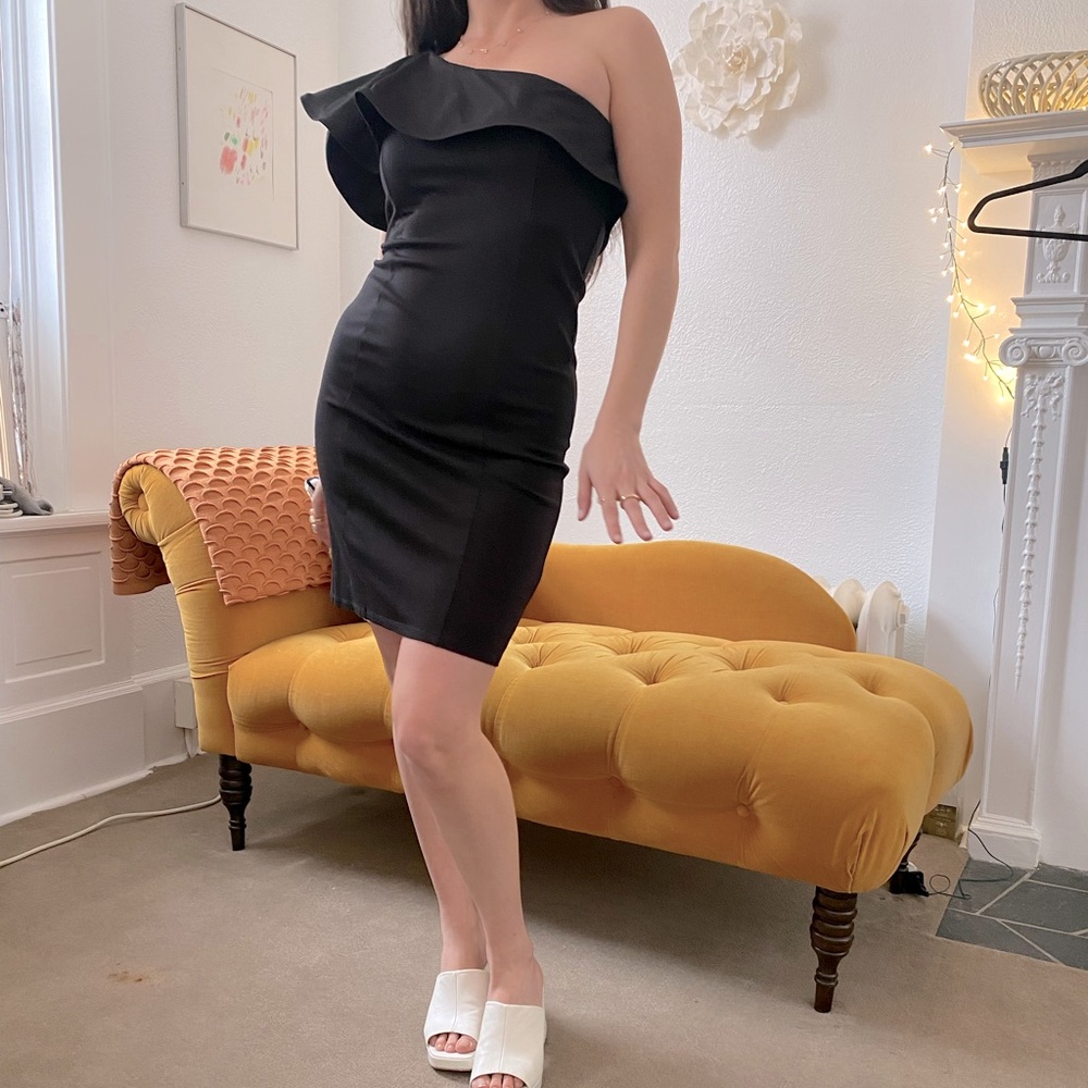 LBD with one shoulder ruffle